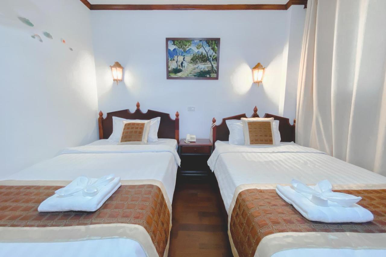 Khampiane1 Hotel Ban Nongdouang Екстериор снимка