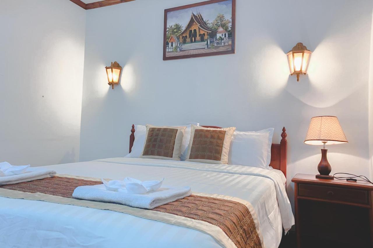 Khampiane1 Hotel Ban Nongdouang Екстериор снимка