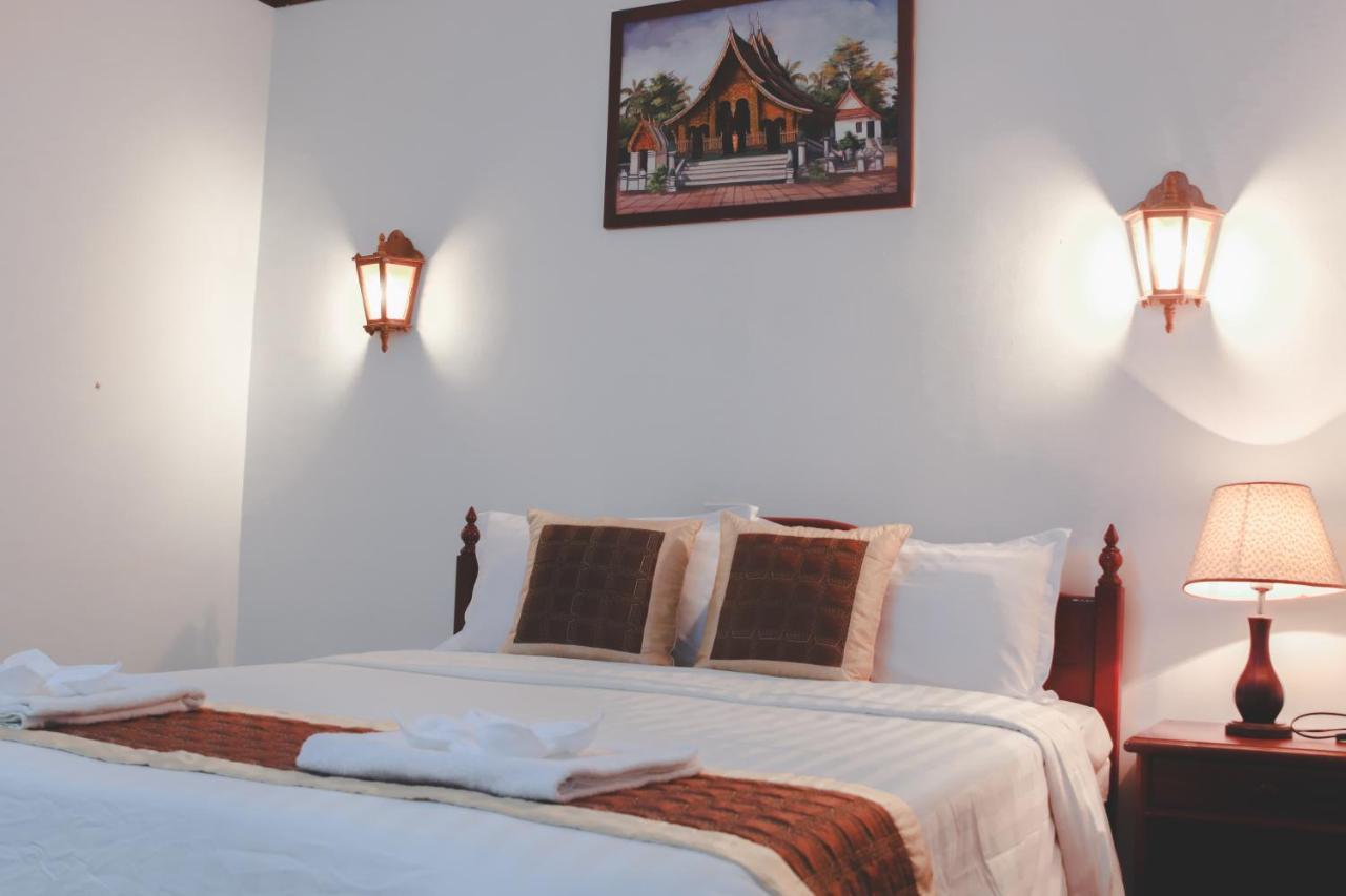 Khampiane1 Hotel Ban Nongdouang Екстериор снимка