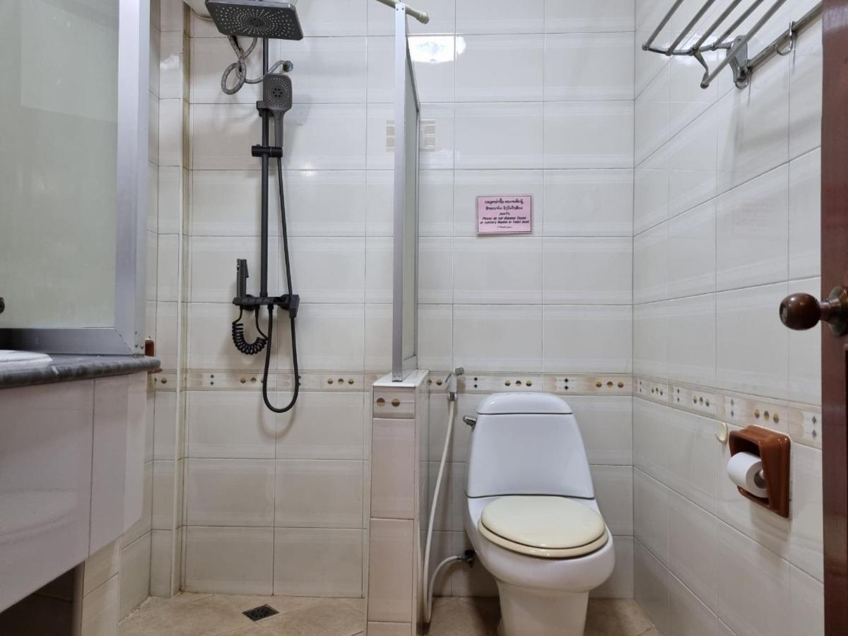 Khampiane1 Hotel Ban Nongdouang Екстериор снимка