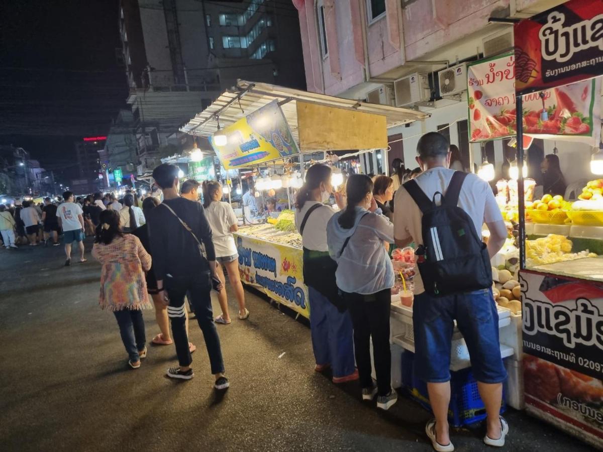 Khampiane1 Hotel Ban Nongdouang Екстериор снимка