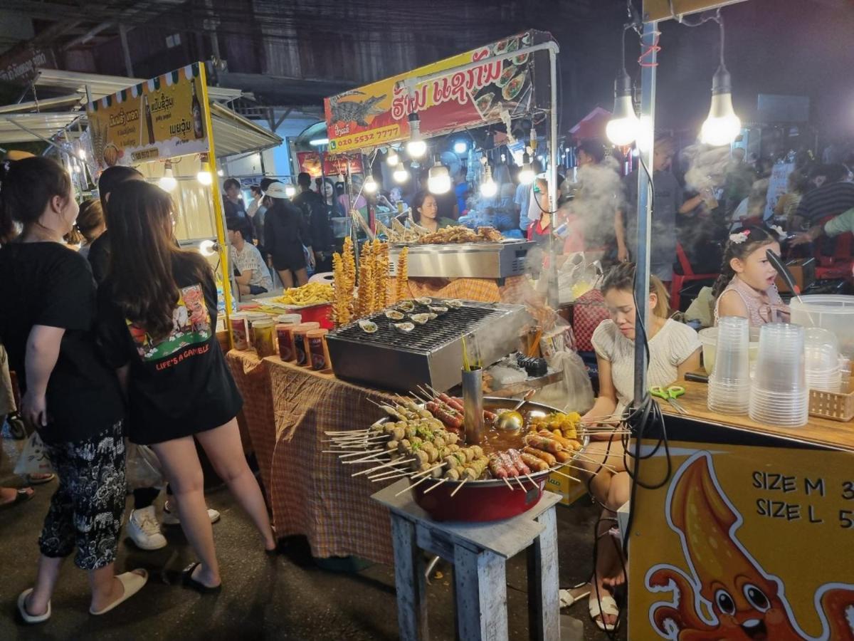Khampiane1 Hotel Ban Nongdouang Екстериор снимка